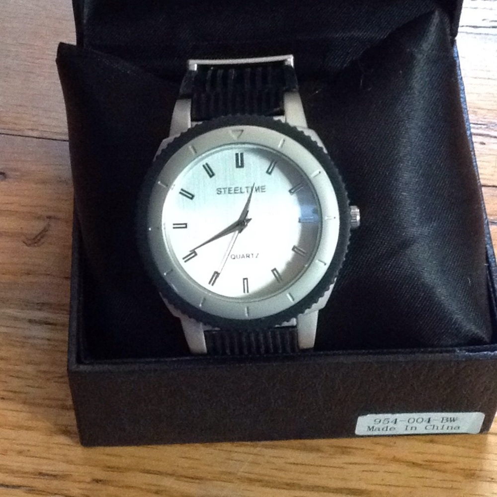 Steel Time watch NWT💥